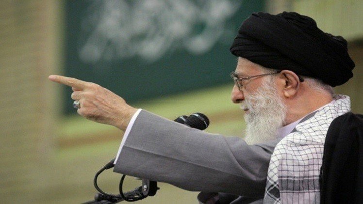خامنئي: الحوار مع واشنطن ممنوع