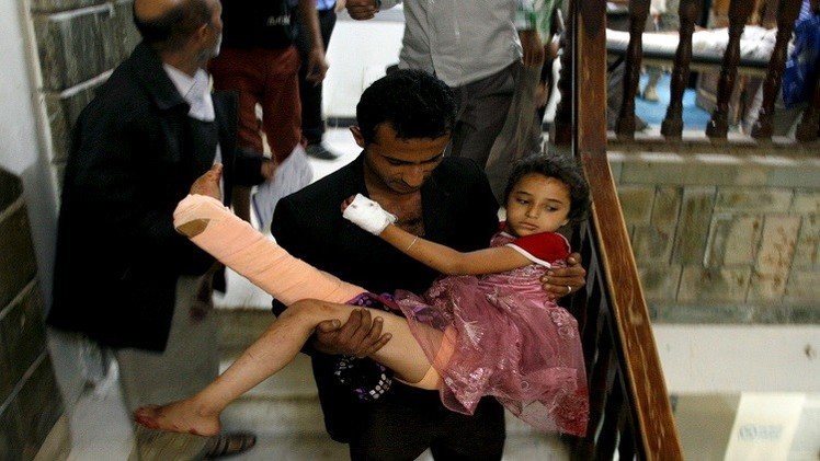 24 قتيلا في اليمن وأنباء عن استهداف الحوثيين للسعودية بصاروخ بالستي (فيديو)