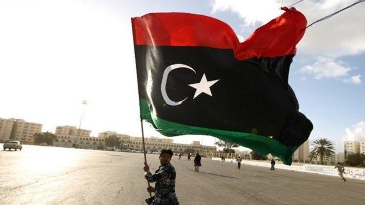 ليبيا.. قصف تجمعات "داعش" في سرت ومقتل 5 بسقوط قذيفة في بنغازي