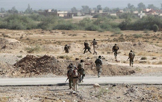 القوات العراقية تقتحم غرب الرمادي وتدعو الأهالي لمغادرة المدينة