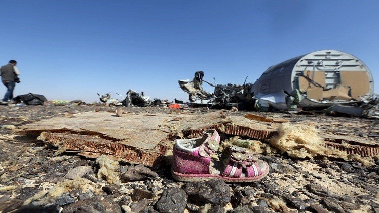 الرقص على أشلاء ضحايا الطائرة الروسية المنكوبة