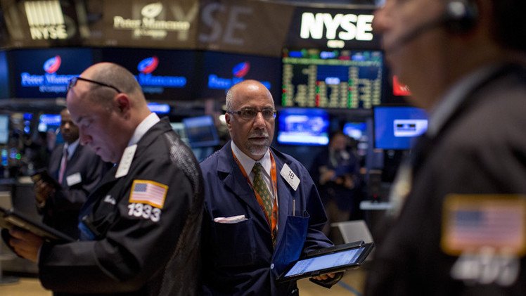 المؤشرات الأمريكية تنخفض مع هبوط أسهم "آبل" 