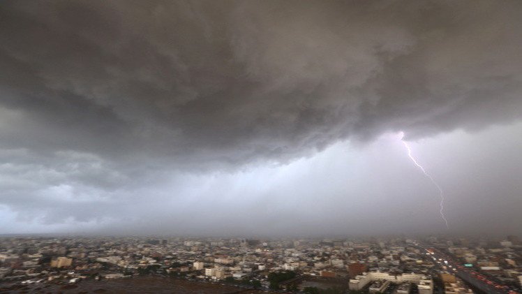 8 أشخاص بينهم 3 أطفال.. حصيلة ضحايا الفيضانات في السعودية