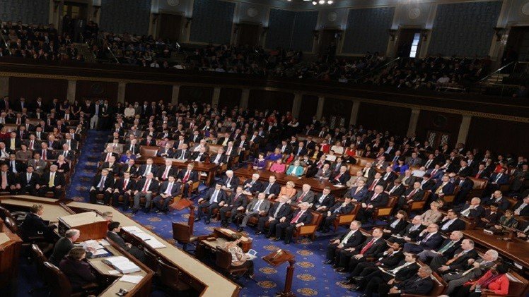 النواب الأمريكي يتحدى أوباما بإقرار تشريع يشدد فحص اللاجئين السوريين