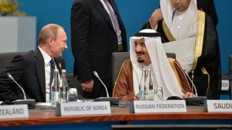 الكرملين: نترقب زيارة الملك السعودي لموسكو بداية العام