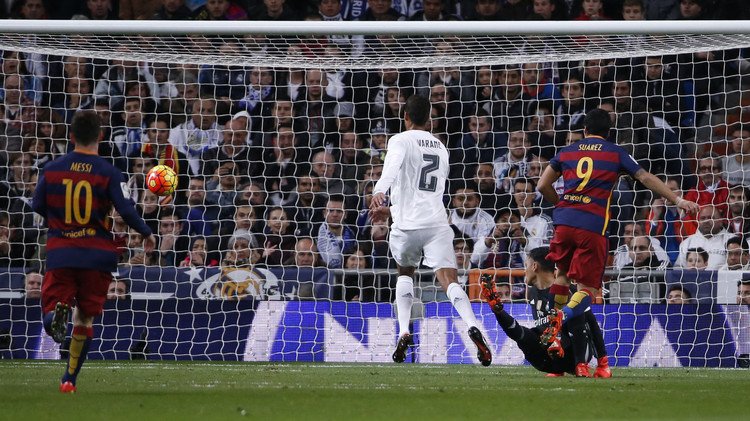 برشلونة يزلزل أرض "سانتياغو برنابيو" تحت أقدام لاعبي ريال مدريد (فيديو) 