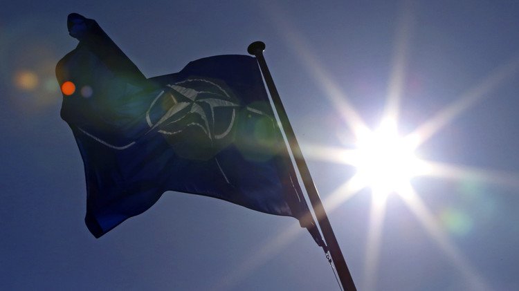 الناتو يدعو إلى "الهدوء" تجنبا لتصعيد الوضع بسبب إسقاط "سو-24"