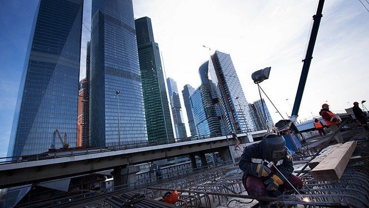 الأتراك قد يغادرون ناطحات السحاب الروسية