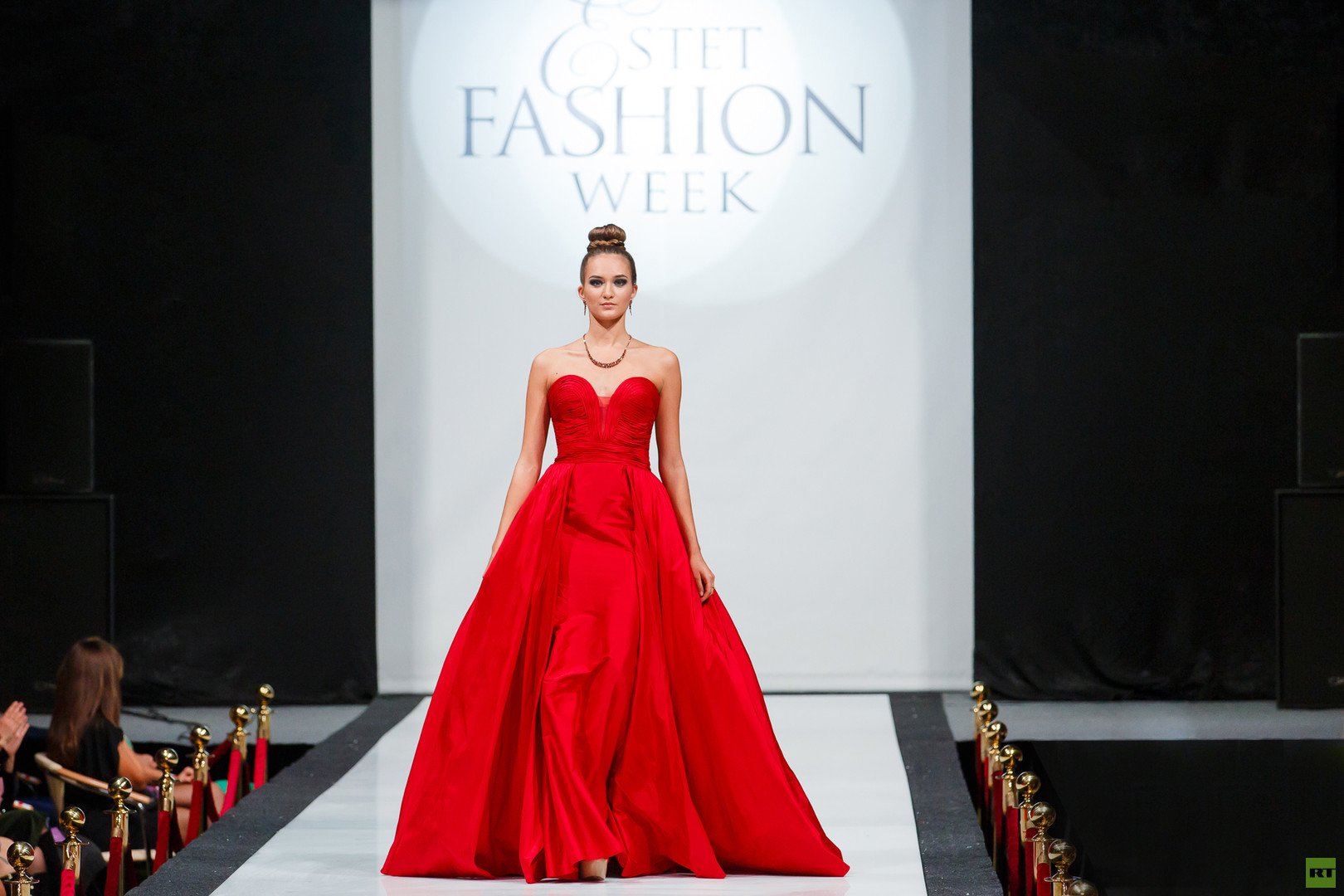 جوفاني في اسبوع الموضة بموسكو Estet Fashion Week