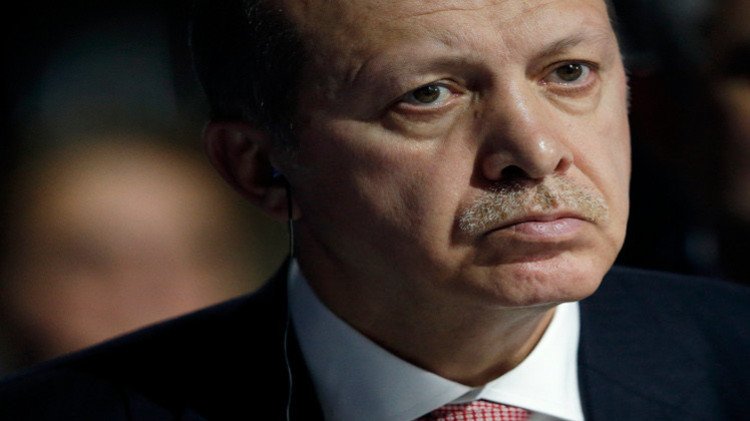 أردوغان يشتري النفط من "داعش".. نتائج استطلاع رأي تركي 