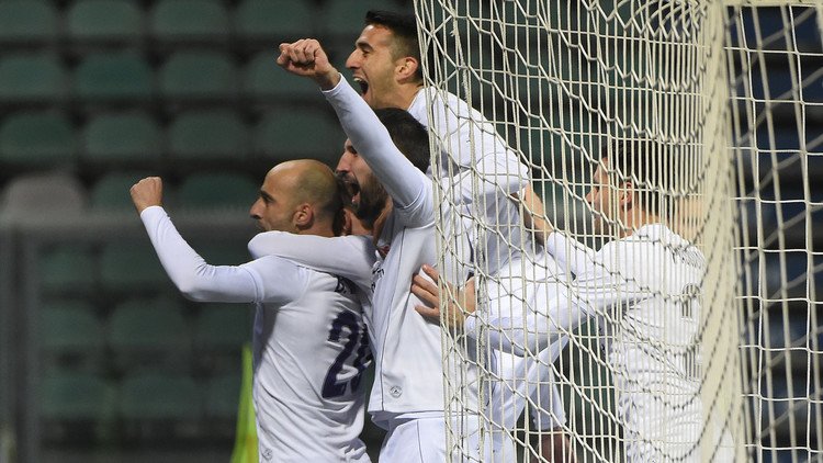 فيورنتينا يهزم أودينيزي بثلاثية ويرتقي إلى وصافة الكالتشيو (فيديو)