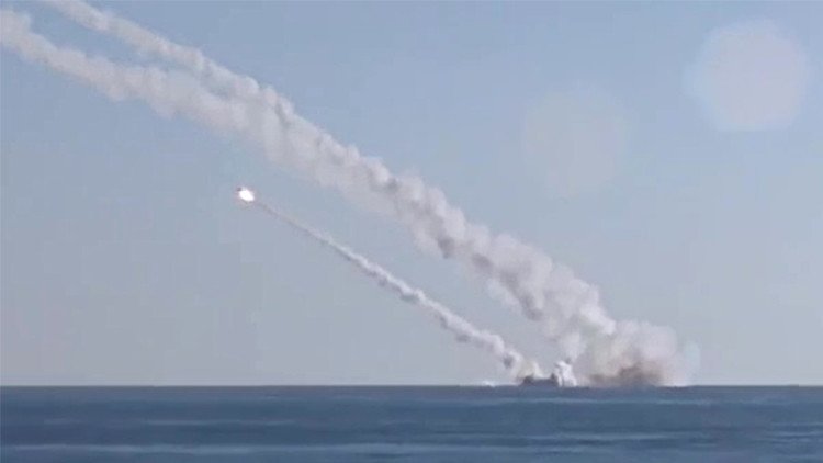 بوتين: صواريخنا كفيلة بالقضاء على الإرهابيين وآمل ألا نضطر لتزويدها برؤوس نووية
