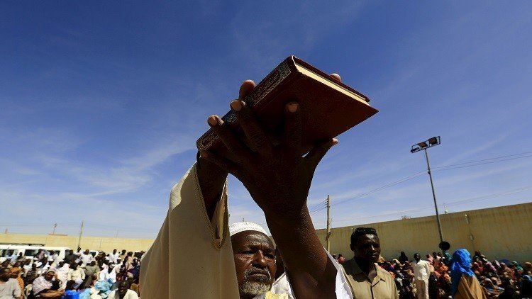 السودان.. تهمة "الردة" تواجه 25 مسلما من الطائفة "القرآنية"