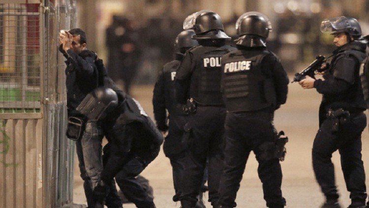 فرنسا.. إحالة 20 مشتبها فيه بالإرهاب إلى القضاء