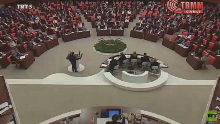 اتهام أنقرة بتزويد "داعش" بغاز السارين