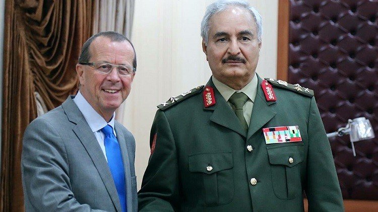    قائد الجيش الليبي يشير إلى إمكانية طلب مساعدة روسيا في مكافحة الإرهاب