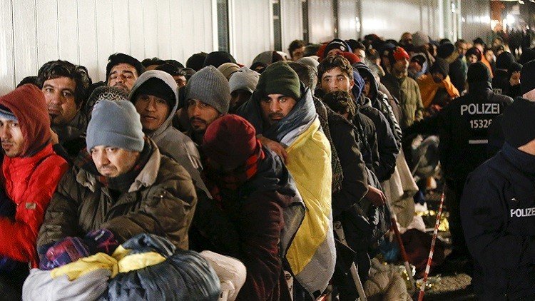معظم الألمانيين يعتبرون المساعدات الأمريكية لحل أزمة اللاجئين غير كافية