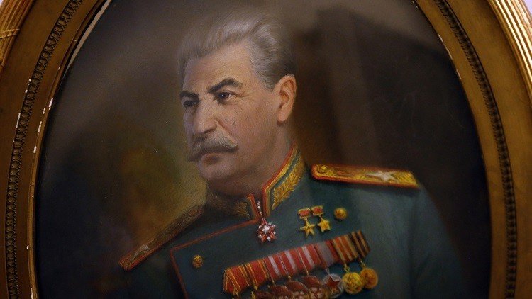 ساحر بولندي في حضرة ستالين..