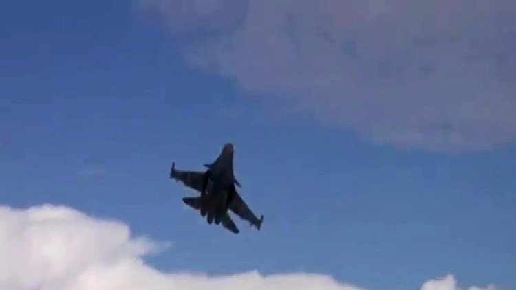 الدفاع الروسية: قواتنا قصفت أكثر من 420 موقعا للإرهابيين بسوريا خلال اليومين الماضيين