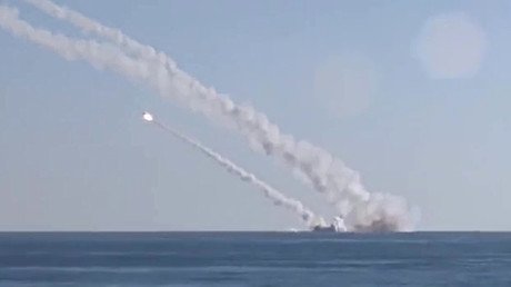 غواصة "روستوف على نهر الدون" الروسية تطلق صاروخا مجنحا