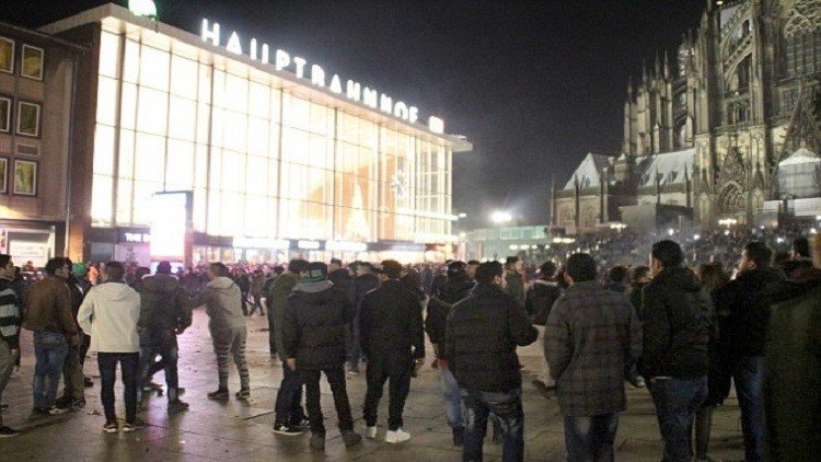 إنهم يؤججون العداء للمسلمين في أوروبا 