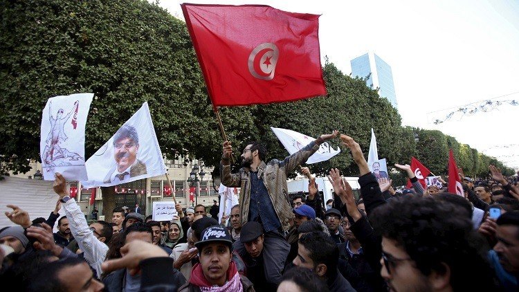 تونس تشتعل مجددا بعد 5 سنوات على "ثورة البوعزيزي" 