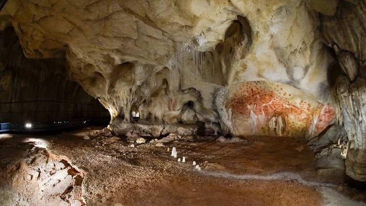 بالصور ... رسومات منذ 35 ألف عام تكشف عن أولى الكوارث الطبيعية في العالم 