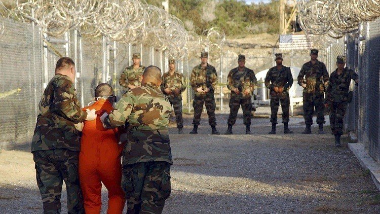 مصادر لـ RT : الـ CIA تتخلص من معتقلين "غير مُريحين" في غوانتانامو وتدعي انتحارهم
