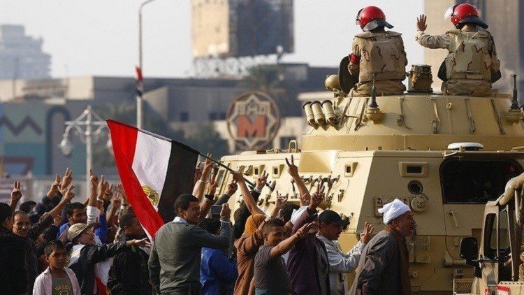 ذكرى 25 يناير.. ميادين مصر تحت قبضة القوات المسلحة والضرب بـ"المليان" للمخربين