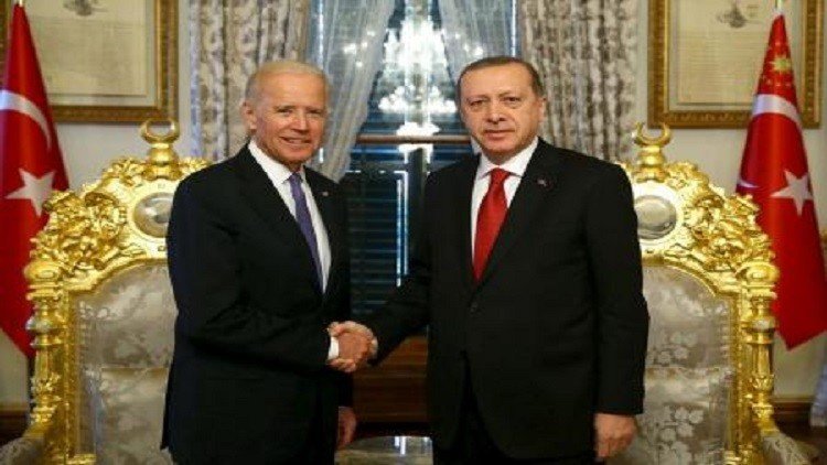 إسطنبول.. بايدن وأردوغان يتكاتفان ضد "داعش"