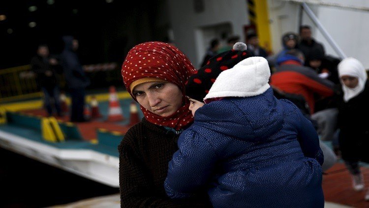 ألمانيا.. العثور على  عائلة لاجئين متجمدين داخل شاحنة  