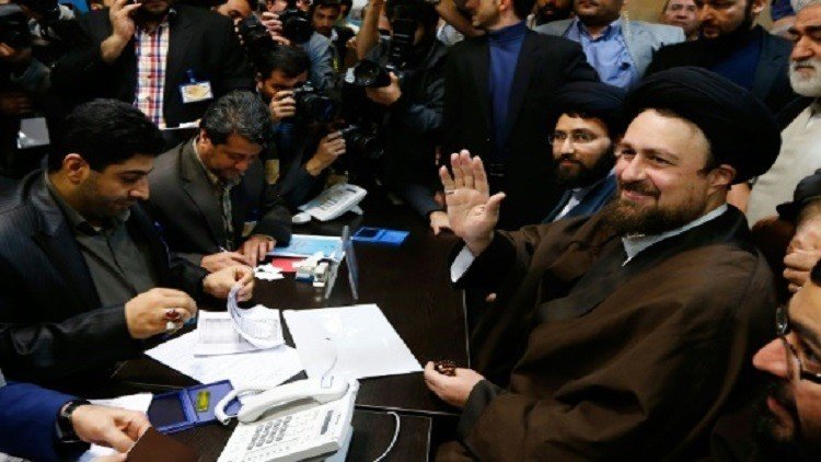 إيران.. استبعاد حفيد الخميني من انتخابات مجلس الخبراء