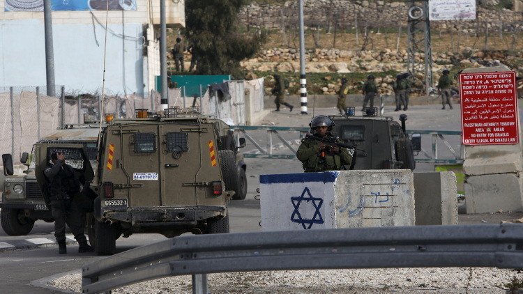 مقتل فلسطيني وإصابة 3 جنود إسرائيليين بتبادل لإطلاق النار شمالي رام الله (فيديو)