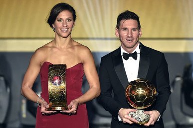 ليونيل ميسي وكارلي لويد أفضل لاعب ولاعبة في العالم لعام 2015