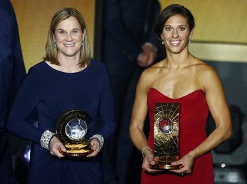 الأمريكيتان كارلي لويد وجيل اليس أفضل لاعبة ومدرب للسيدات في العالم لعم 2015