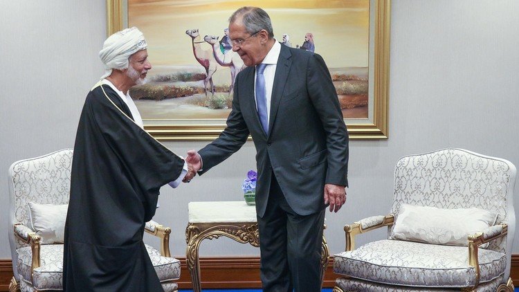 لافروف: الغارات الروسية في سوريا لن تتوقف قبل إلحاق الهزيمة بـ"داعش" و"النصرة" 