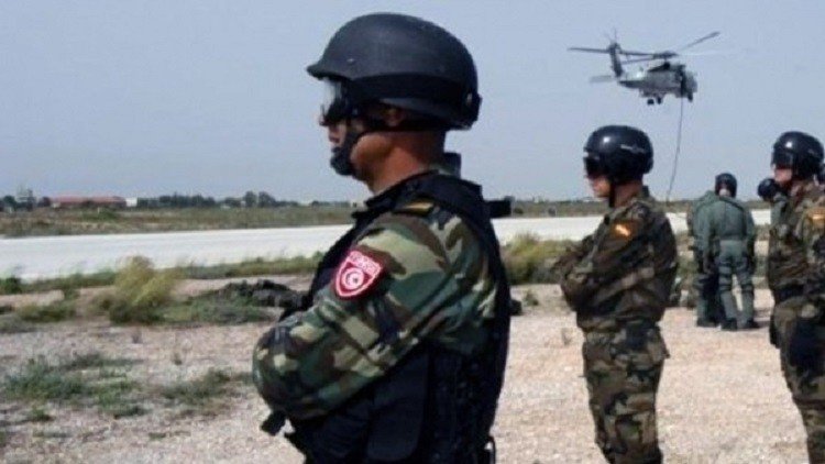  تونس والجزائر تستعدان لمناورات عسكرية للتصدي لـ "داعش" 