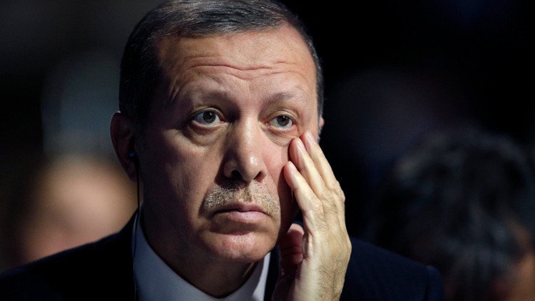 روسيان يزعمان أنهما خدعا أردوغان منتحلين شخصيتي بوروشينكو وياتسينيوك  