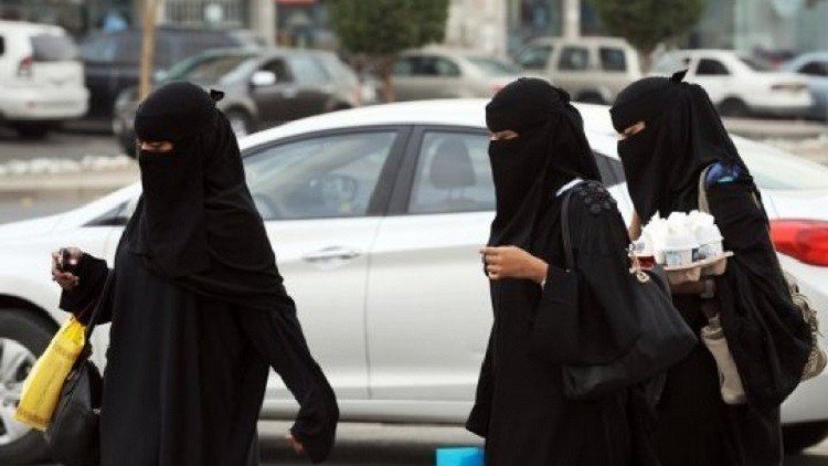 "فتاة النخيل مول" تتسبب في إقالة مسؤول هيئة الأمر بالمعروف في الرياض