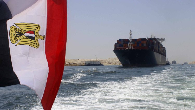 النفط الرخيص نقمة على قناة السويس ونعمة لشركات الملاحة