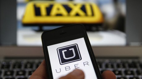 يعد تطبيق "Uber" من التطبيقات الشهيرة لطلب سيارات الأجرة، والذي يتميز بالسعر المتدني والسرعة، مما جعل المواطنون يعتمدون عليه بعدة دول حول العالم.