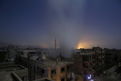 في أعقاب الضربات الجوية في سوريا