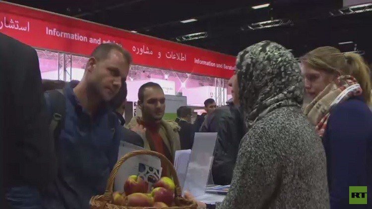 افتتاح معرض لتشغيل اللاجئين في ألمانيا (فيديو)