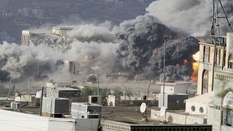 عام على "عاصفة الحزم".. اليمن يغرق في الفوضى 
