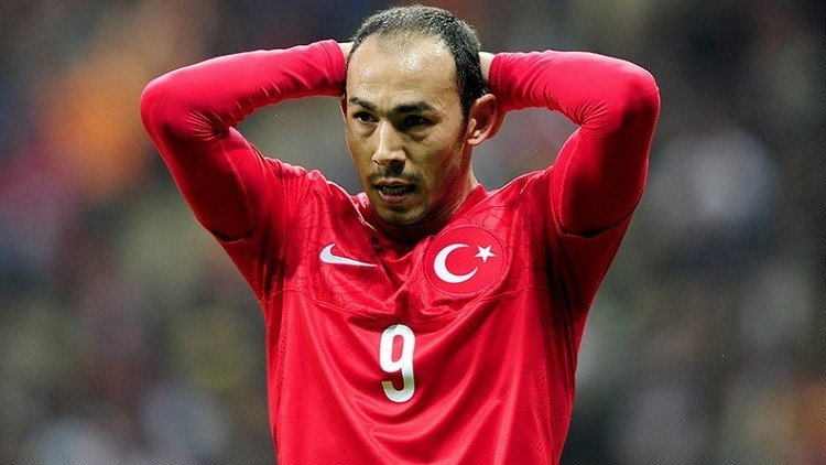 مقتل والد التركي الدولي بولوت في انفجار أنقرة
