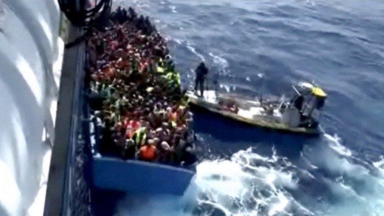 إيطاليا تنقذ خلال يومين أكثر من 2400  مهاجر