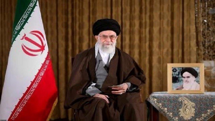 خامنئي: يستحيل إجراء مفاوضات مباشرة بين طهران وواشنطن