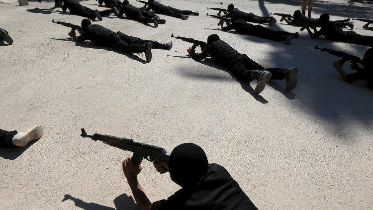 مصادر أمنية: "داعش" درب 400 مقاتلا لشن هجمات دموية في أوروبا
