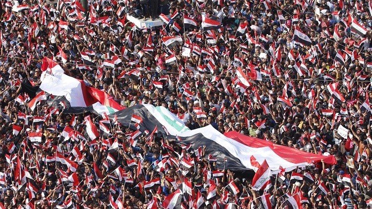خوفا من زعيم التيار الصدري.. 220 مسؤولا عراقيا يفرون إلى الأردن وتركيا والإمارات