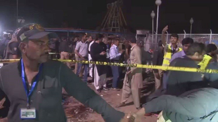 عشرات القتلى في هجوم انتحاري على باكستان استهدف مسيحيين في لاهور